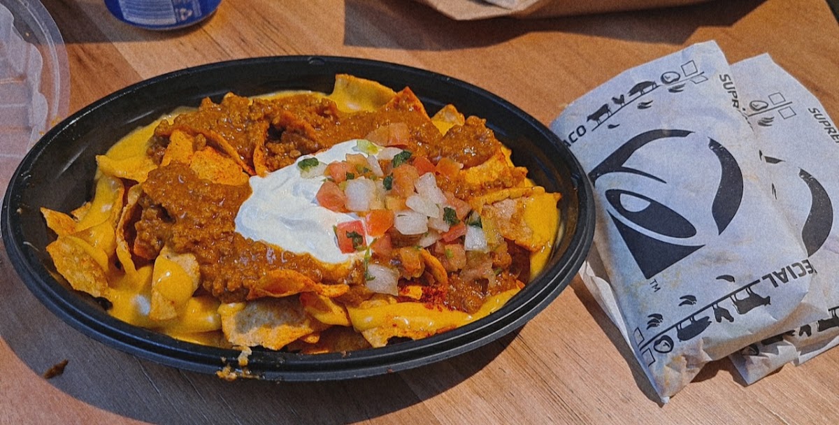 Taco Bell Green Square Photo 8